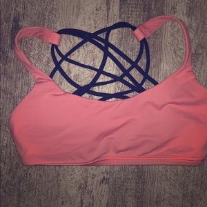 Lululemon size 6 sports bra